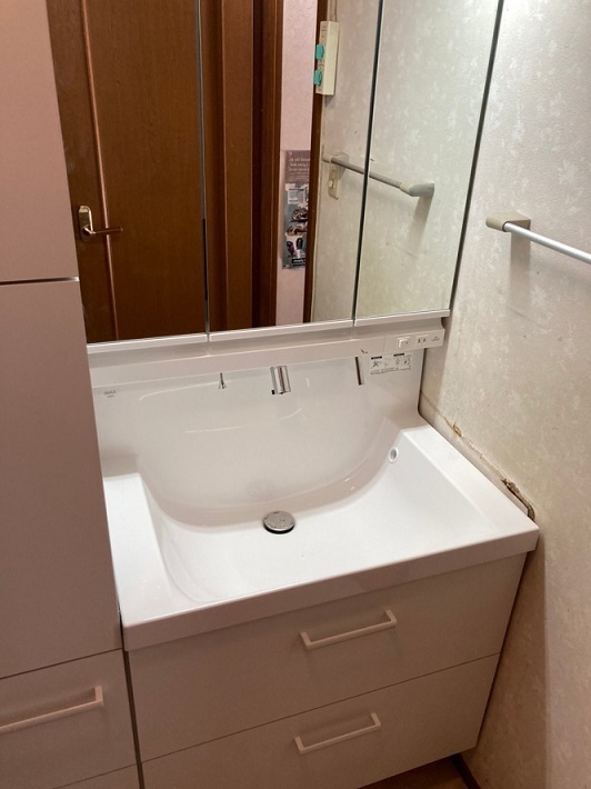 2/5 世田谷区桜　洗面化粧台　設置工事②