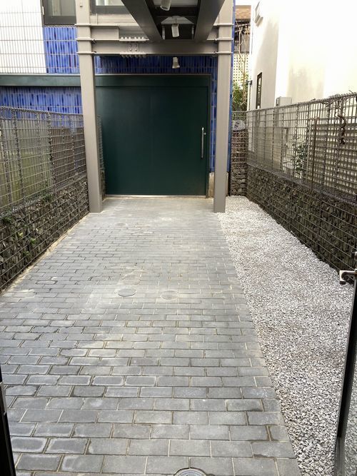 3/7 中庭外構工事