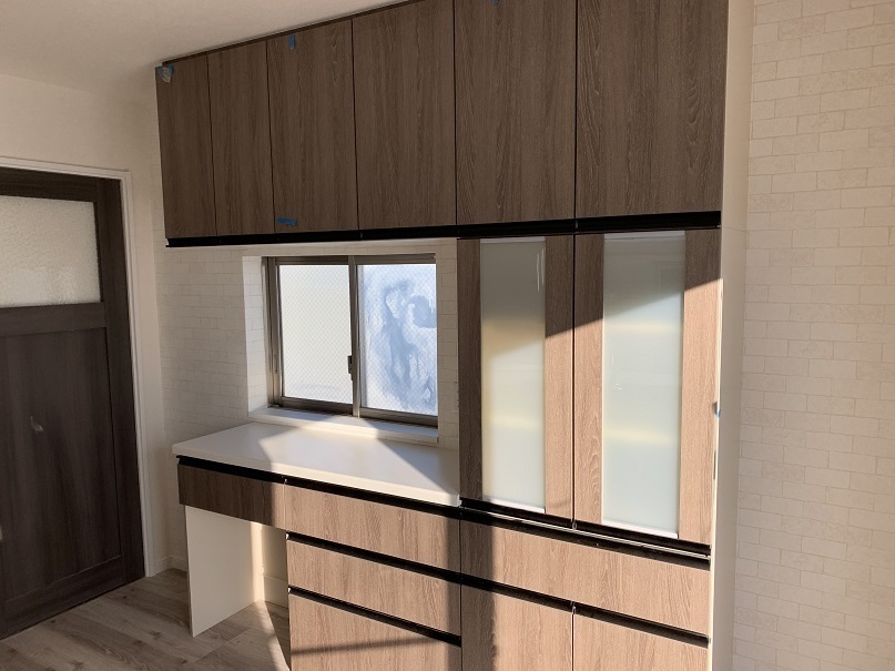 1/26　世田谷区桜上水　LIXIL AS　食器棚設置工事 